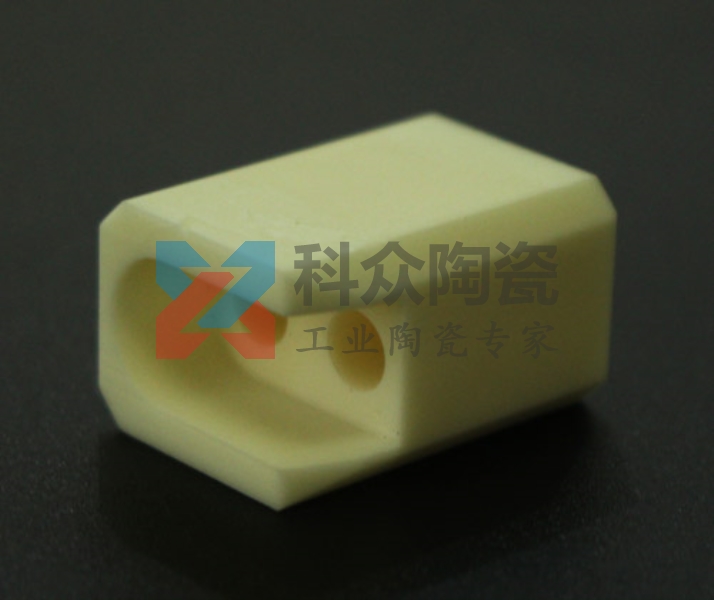 氧化鋁陶瓷有那三個(gè)顯著的優(yōu)點(diǎn)？